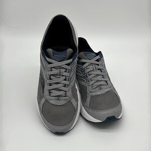 Saucony Cohesion 14 Men’s Trail Running Shoe
Size 9